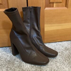 Forever 21 Brown Heeled Boots with Square Toe EUC LIKE NEW